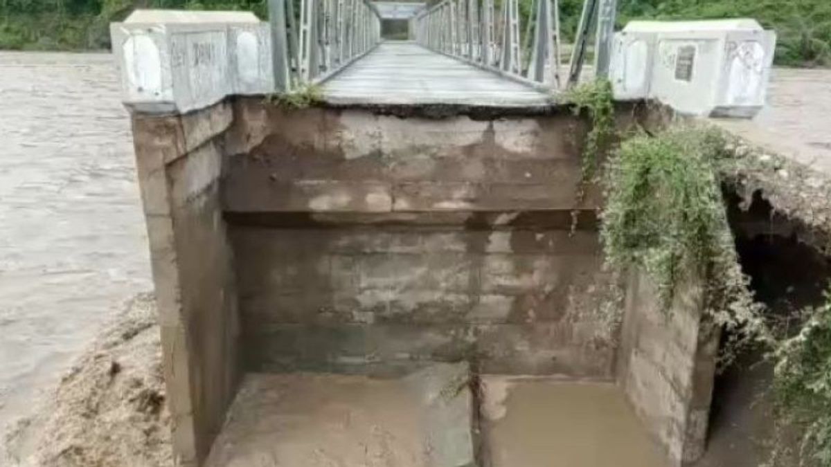 2 Bridges In Kupang NTT Damaged By Floods, Access To Disconnected Transportation