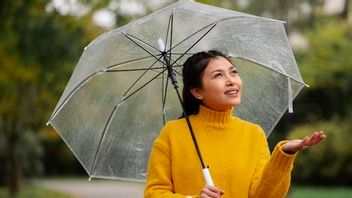 Tabir Surya Tetap Penting di Musim Hujan, Ini Penjelasan Dokter