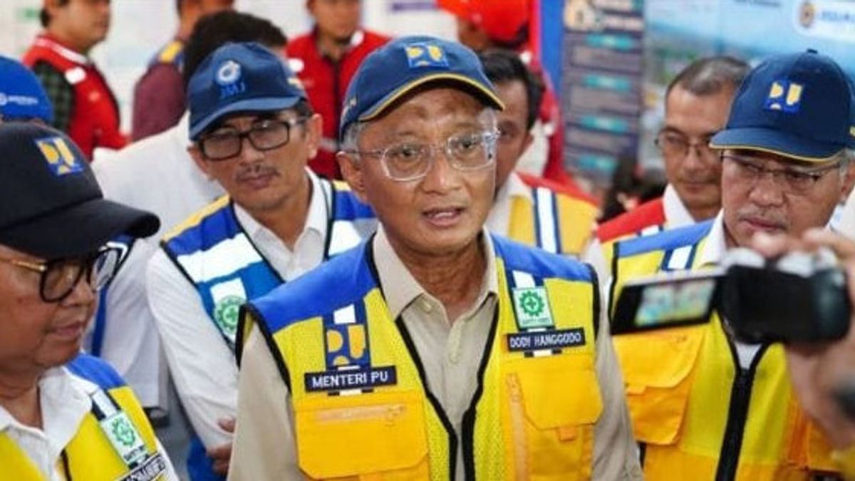 Kementerian PU Siapkan 1.461 Alat Berat Tangani Jalan Rusak