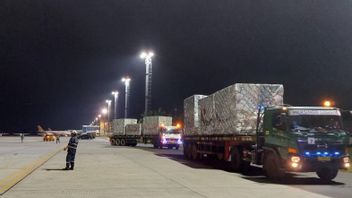 111トンのロジスティクスMotoGPマンダリカロンボク空港に到着