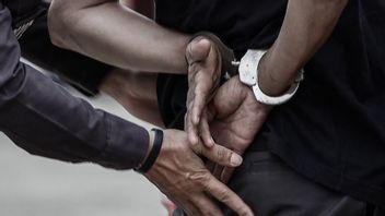 Police Arrest A Group Of Teenage Student Slashers In Tamansari