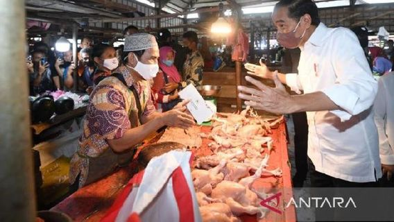 Bagi Jokowi, BLT Minyak Goreng Adalah Pilihan Terbaik untuk Kondisi Saat Ini: Urusan Jadi Beban, Itu Soal Nanti 