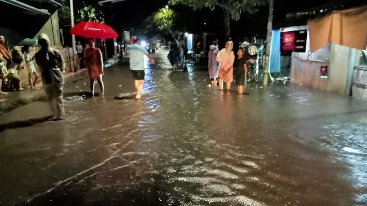 Tiga Kabupaten di Sulsel Dilanda Banjir dan Longsor, Seorang Warga Meninggal
