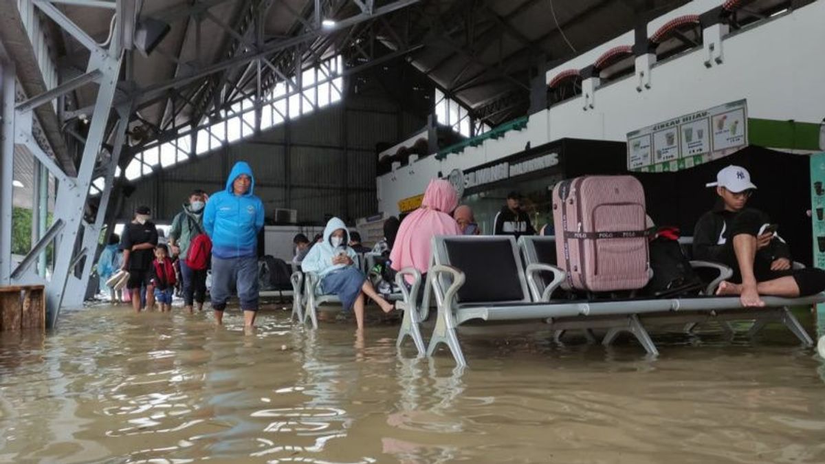 スマラン洪水の克服の正常化のためのプラムボン川の土地取得はまだ中心的に待っています