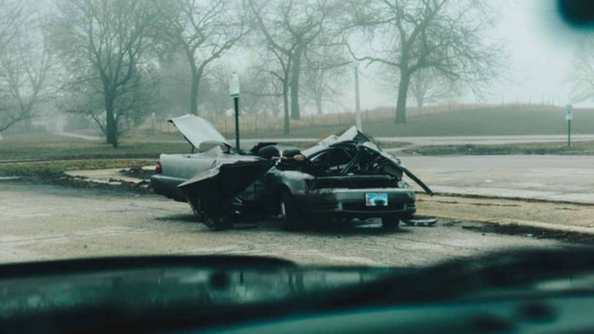 車両を運転する際の眠気の兆候8つ、危険はヴァネッサエンジェルのような事故を引き起こす可能性があります