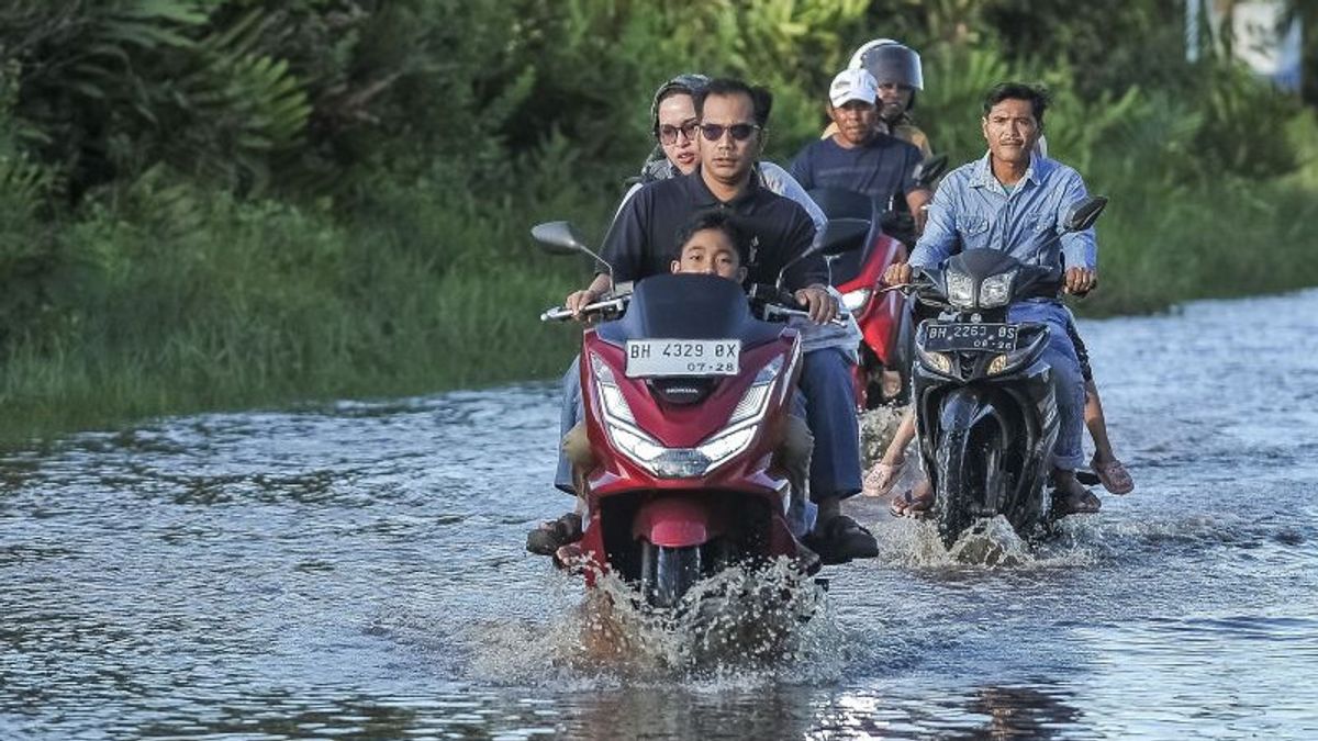 BMKG Sebut Fenomena Bulan Purnama Maret 2025 Memicu Banjir di Pesisir Indonesia