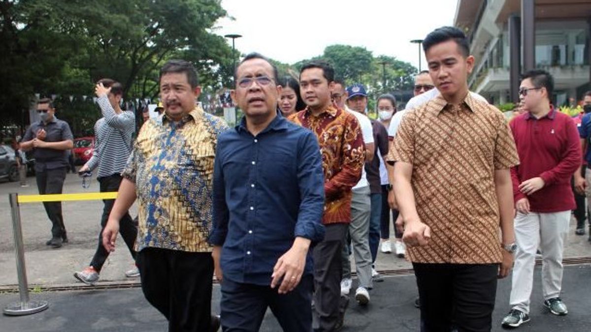 由于疾病，Jokowi无人陪伴，Mensesneg Pratikno在RSPAD接受治疗