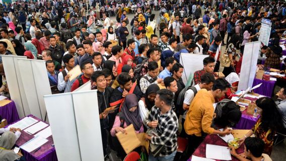 OLXは2026年にオンラインジョブフェアを開催し、1,300の求人情報を利用できます