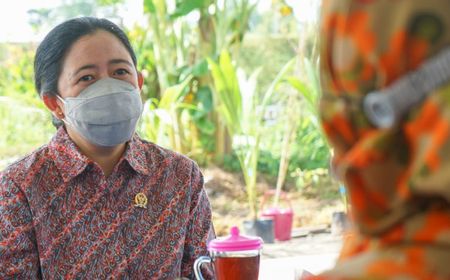 Di TPA Mojokerto, Puan Minum Teh Bareng Pemulung: Kalian Punya Pekerjaan Mulia