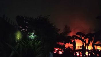 Kebakaran Besar di Pemukiman Padat Penduduk di Palembang, Api Terlihat Sampai Radius 5 Km