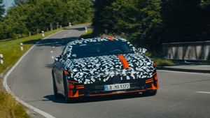 Mercedes-AMG Terbaru Ubah Aturan Main EV yang Bisa Bersuara dan Bergetar seperti Bermesin V8