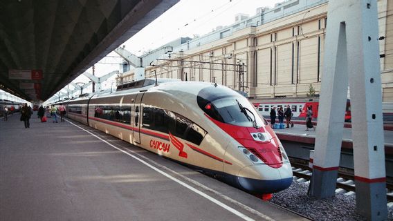 普京总统批准建造连接莫斯科 - 圣彼得堡的高速列车