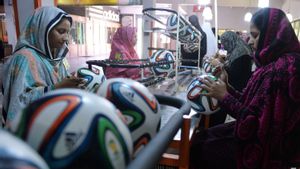Ekonomi Bak Sepak Bola, Kita Mulai Keteteran Lawan Vietnam dan Myanmar