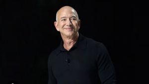 Jeff Bezos Kembali Jadi Co-CEO di Startup AI Manufaktur Senilai Rp103,6 Triliun