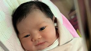 Mata Indahnya Menggoda, Ini 3 Foto Ameena Hanna Nur Atta Putri Pertama Aurel Hermansyah
