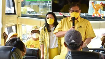 Berangkatkan 20 Bus Program Mudik Gratis Partai Golkar, Airlangga: Hati-hati, dan Jaga Prokes