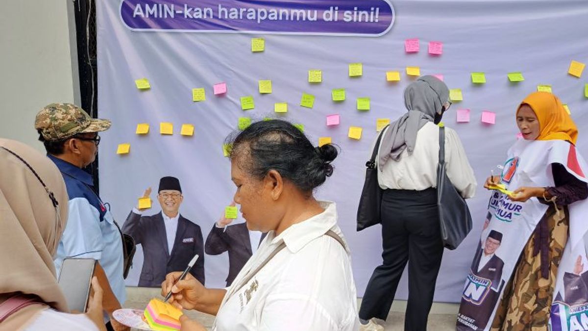 Anies Volunteer Strikes At AMIN's Hope Wall: Looking For Easy Work, Cheap Living Costs