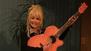 Kisah Hidup Dolly Parton Akan Ditampilkan di Broadway Mulai 2026