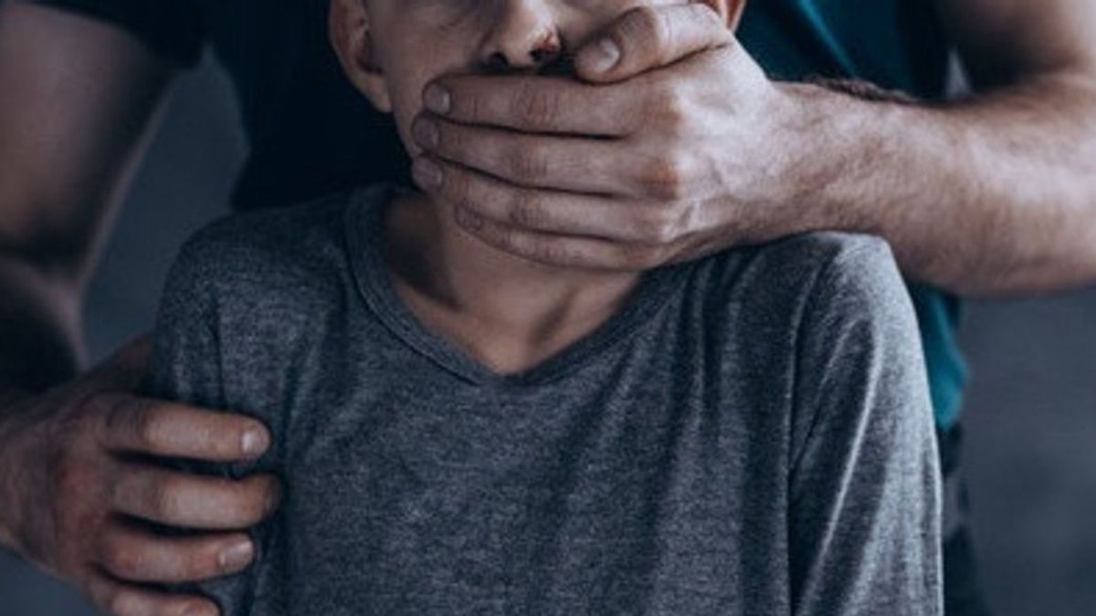 1万印尼盾的金钱伴随着在Cilangkap成为淫秽受害者的威胁,不愿投诉
