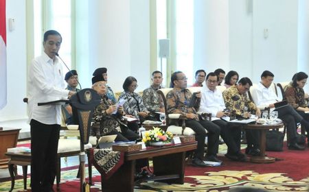 Survei ASI: 75,6 Persen Masyarakat Setuju Jokowi Melakukan Reshuffle