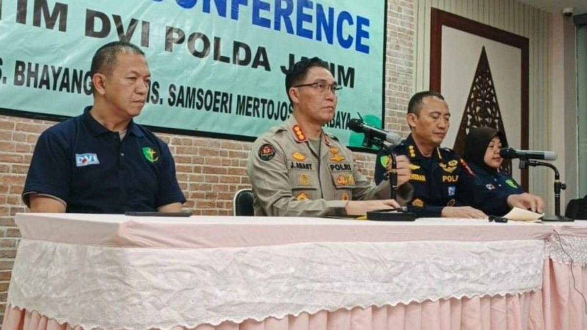    DVI Polda Jatim Identifikasi 6 Jenazah Korban Ponpes Al Khoziny