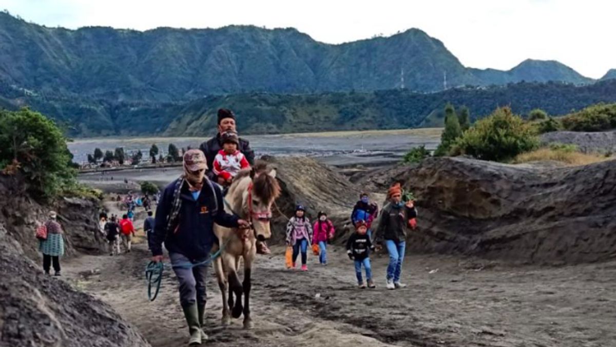 Akses Wisata Gunung Bromo Dibatasi Selama Ritual Suci Wulan Kapitu