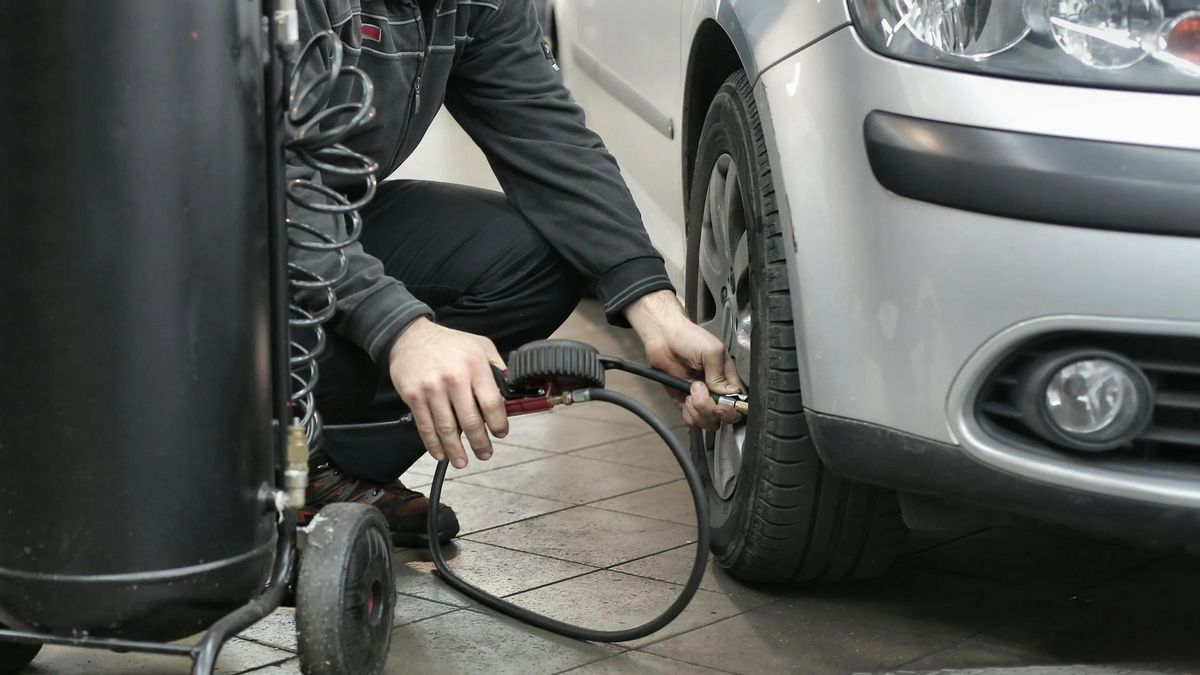 Sebelum Mudik Cek Dulu Ciri-Ciri Ban Mobil Berpotensi Alami Pecah