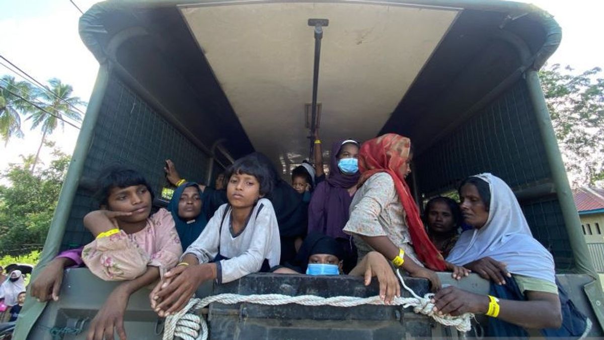 137 Rohingya Refugees Again Rejected By Ladong Residents Of Aceh Besar
