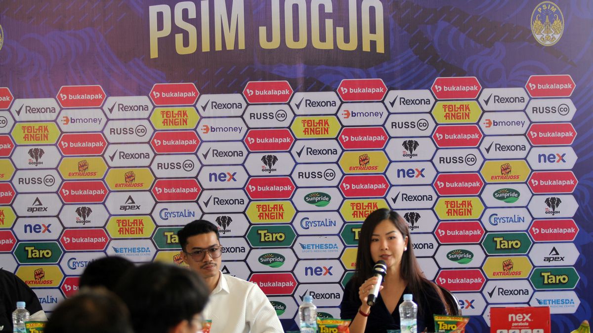 En compétition en Liga 2, PSIM Yogyakarta reste inondé par des sponsors