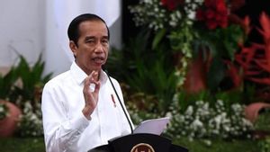 Jokowi Bakal Larang Penjualan Rokok Ketengan