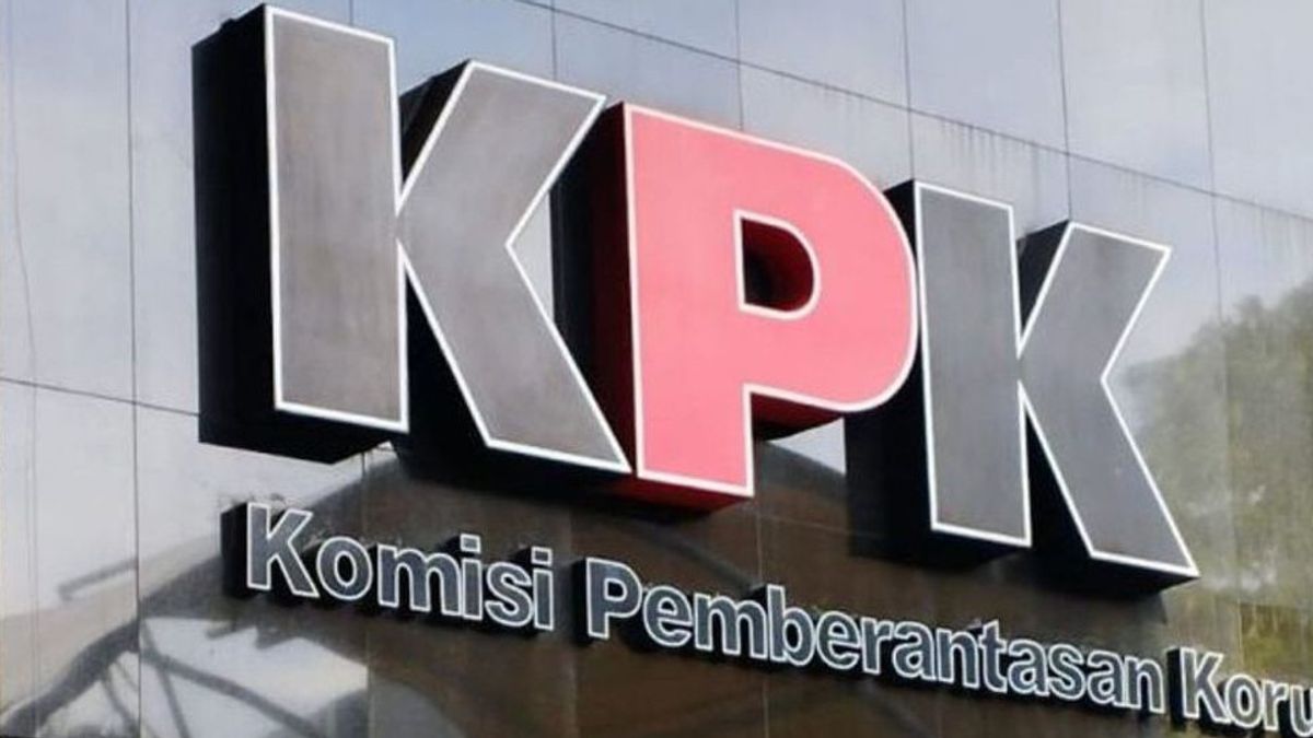 The Corruption Eradication Commission (KPK) Refers To The Attorney General's Office, Lukas Enembe Taat, Attends Investigative Calls