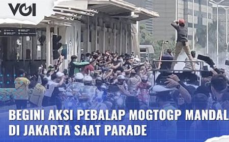 VIDEO: Begini Aksi Pebalap MogtoGP Mandalika di Jakarta Saat Parade