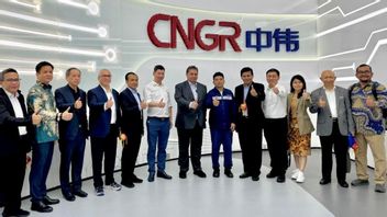 Visiting CNGR Facilities In China, Coordinating Minister Airlangga Encourages R&D Cooperation With UGM