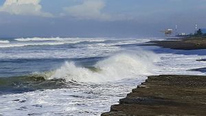 Bahaya! 2 Hari ini Tinggi Gelombang di Samudra Hindia Bisa Capai 6 Meter