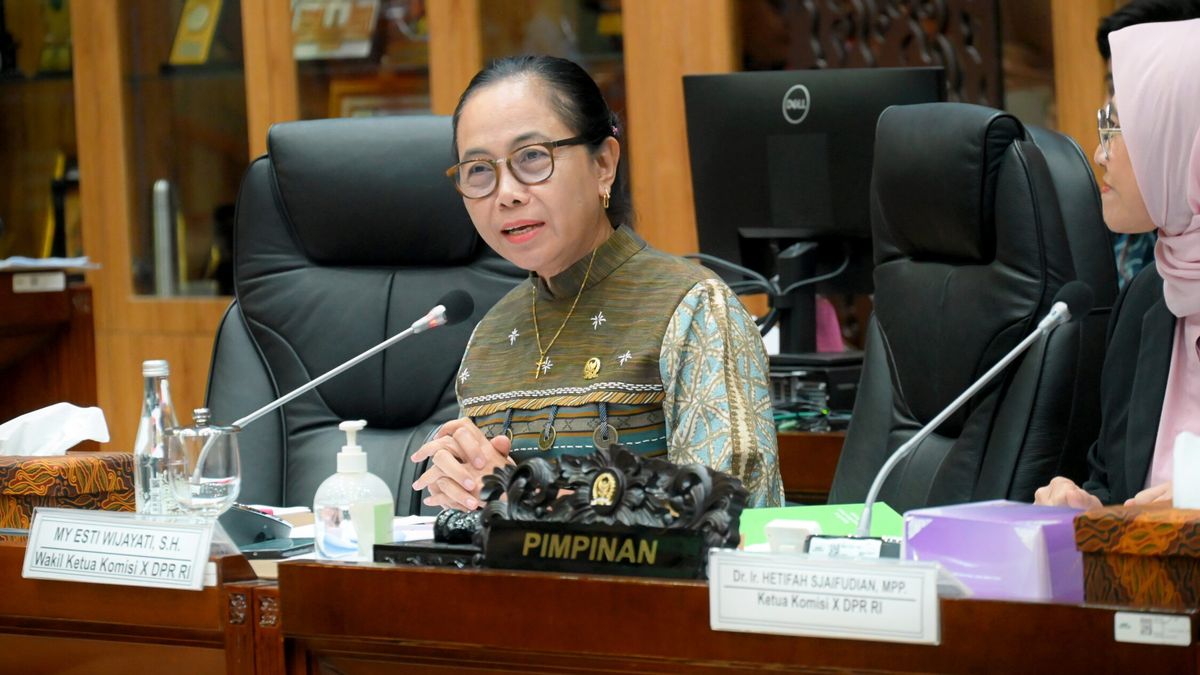 Hardiknas 2026, Commission X of the DPR rejects the abolition of the Teacher Training Program