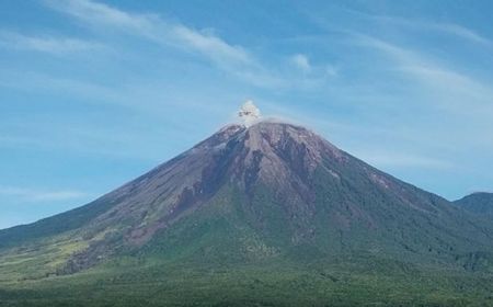 Sabtu Pagi Ini, Gunung Semeru Kembali Erupsi