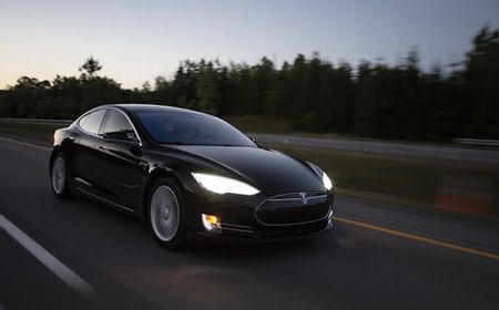 Elon Musk Klaim Tesla Model S Plaid Pecahkan Rekor Kecepatan Mobil Listrik