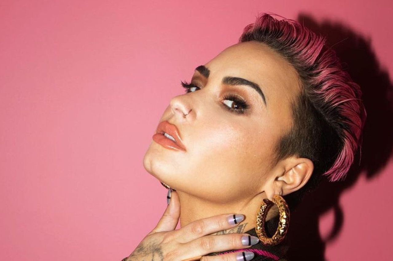 アリアナ グランデ サウィーティ ノア サイラスがデミ ロヴァートのニュー アルバムを埋める