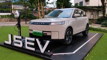 J5 Pamer EV Version droit, lancé dans GIIAS?