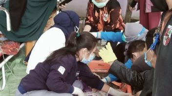 Apoteker RS Mitra Manakarra Mamuju Selamat Usai Dievakuasi Polisi dan Warga 