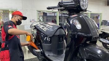 Motorcycle Service At Official Workshop, What Are The Excess?