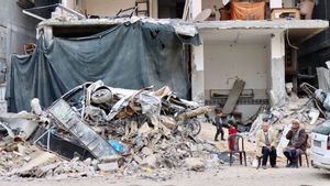 77 People Estimated Dead As A Result Of Israeli Airstrikes On North Gaza Refugee Camp Building