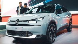 Citroen Rilis Pembaruan C4 dan C4 X di Paris Motor Show, Dikirimkan ke Pelanggan Awal Tahun Depan