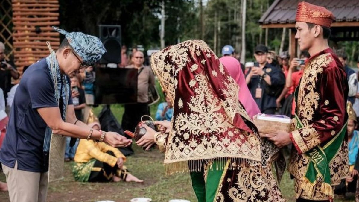 Sandiaga Uno: Desa Wisata Kubu Gadang Miliki Kekompakan dalam Berinovasi dan Memodifikasi Kearifan Lokal