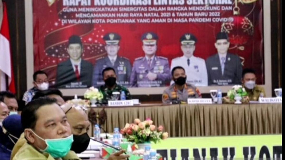 Noël Sécurisé 2021, La Police De Pontianak A Fondé Neuf Postes