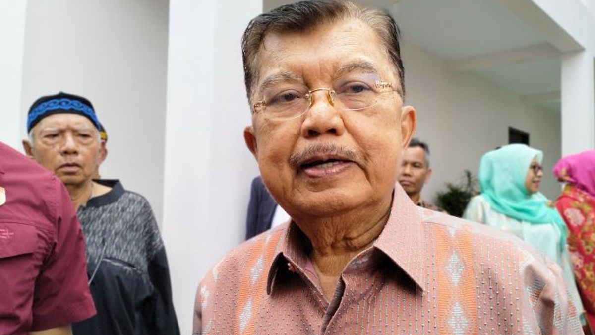 Jusuf Kalla Wants Women Not To Ignore Education