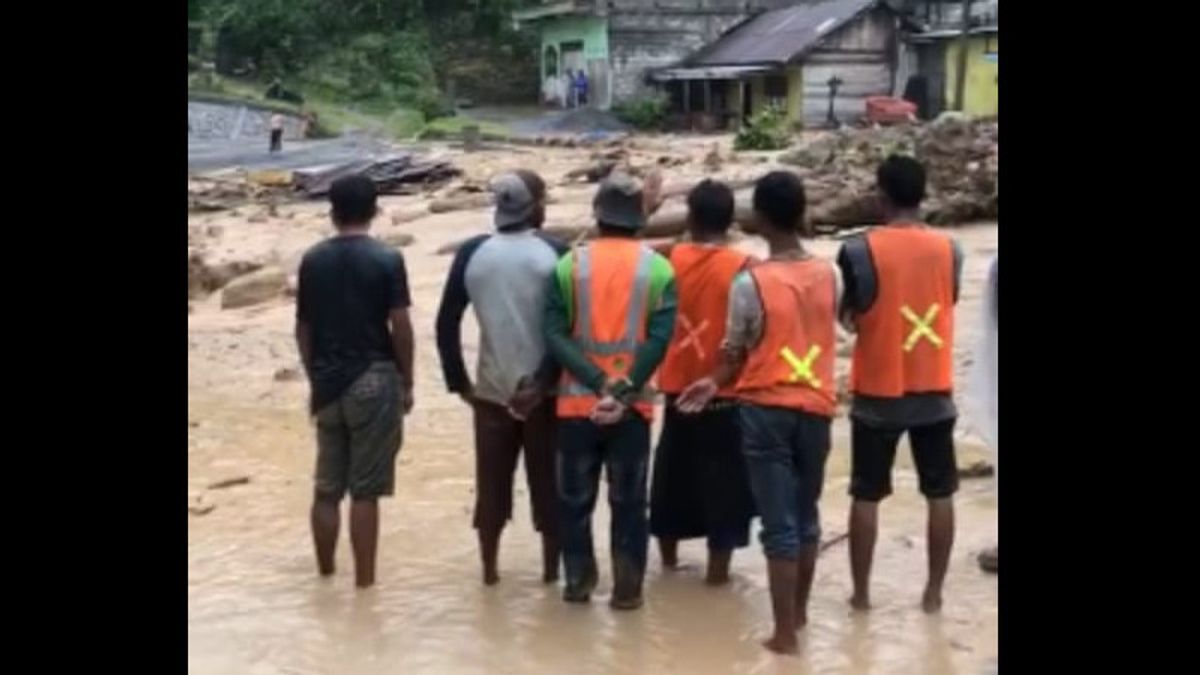 تضرر 57 منزلاً بشدة بسبب الفيضانات المفاجئة في آتشيه
