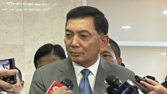 讨论美国飞机空中交通许可证，国防部长Sjafrie在国防部召集TNI退伍军人