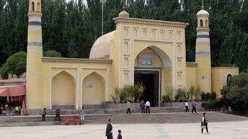 Accused Of Spreading Extremism, Former Imam Of Xinjiang Grand Mosque Sentenced To 15 Years In Prison