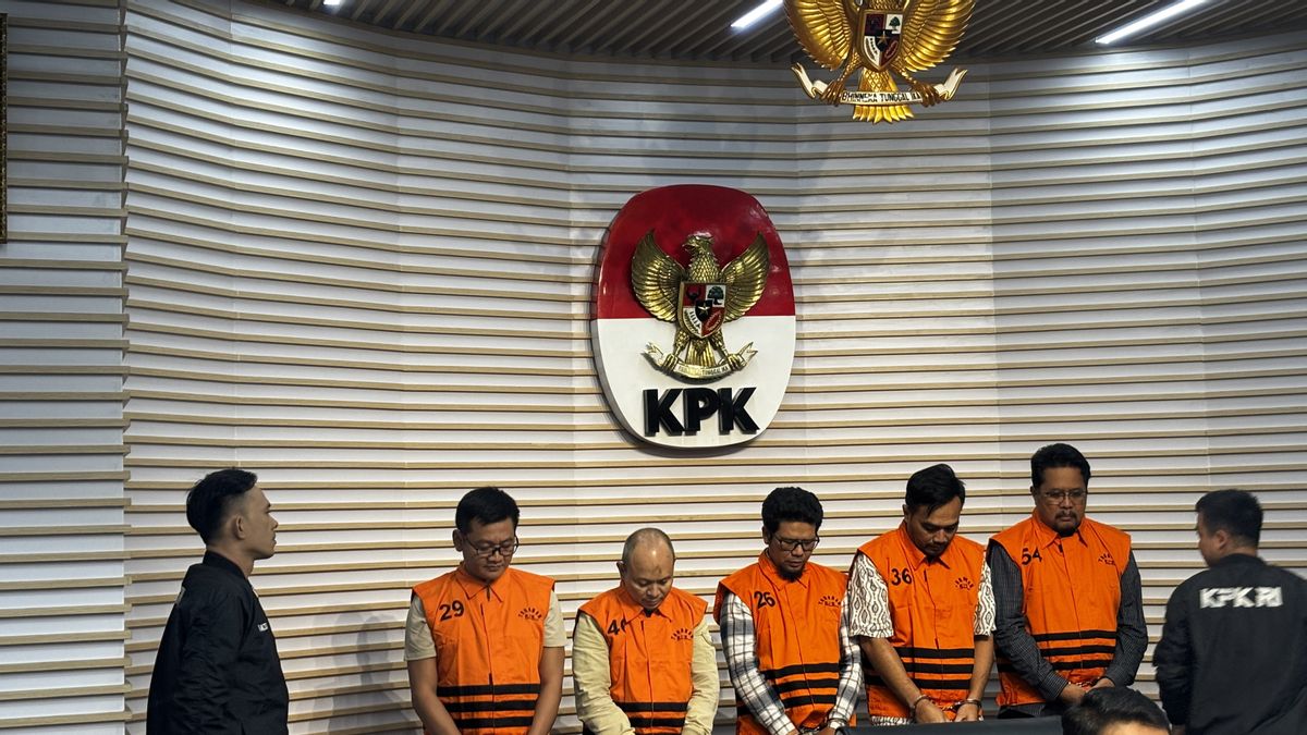 Dirut BPR Jepara Artha Nikmati Duit hingga Ibadah Umrah dari Pencairan Kredit Fiktif